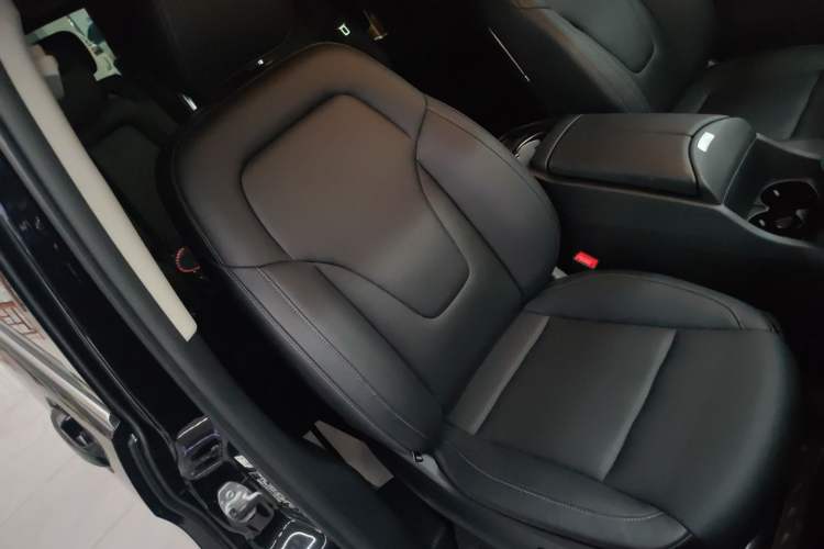 Used Mercedes-Benz V-Class 2021 V 260 Prestige Edition
