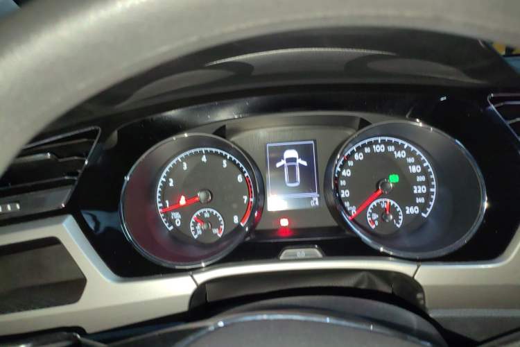 Used Volkswagen Touran 2018 Volkswagen Touran L 280TSI DSG Comfort Edition 7 Seats China V Emission Standard Instrument Cluster