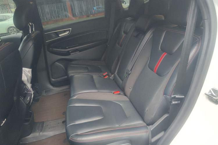 Used Ford Edge 2021 PLUS EcoBoost 245 4x4 ST-Line 7-Seater