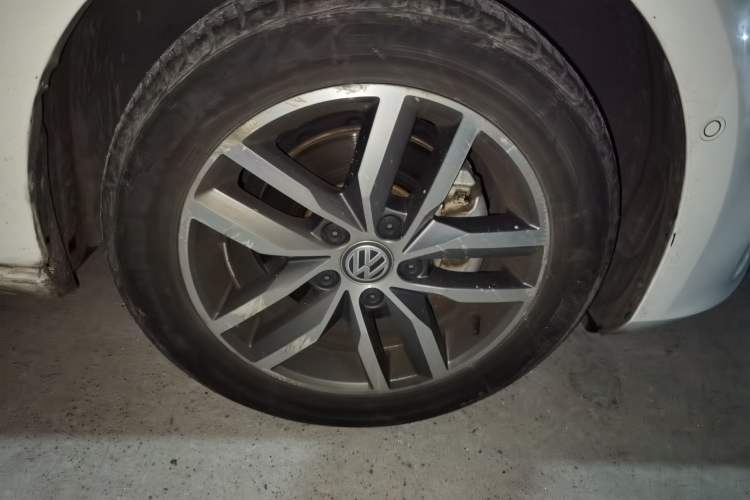 Used Volkswagen Golf 2017 230TSI Automatic Luxury Million-Vehicle Commemorative Edition
