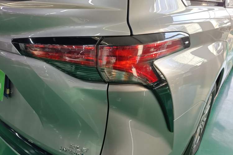 Used Toyota Sienna 2021 2.5L Hybrid Luxury Edition
