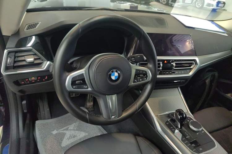 Used BMW 2 Series 2022 225i M Sport Night Edition Steering Wheel