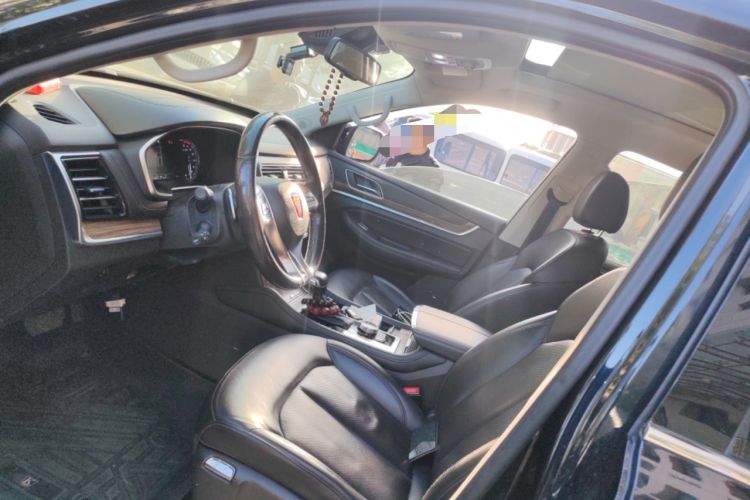 Used Roewe RX8 2018 30T Smart Connectivity All-Wheel Drive Supreme Edition
