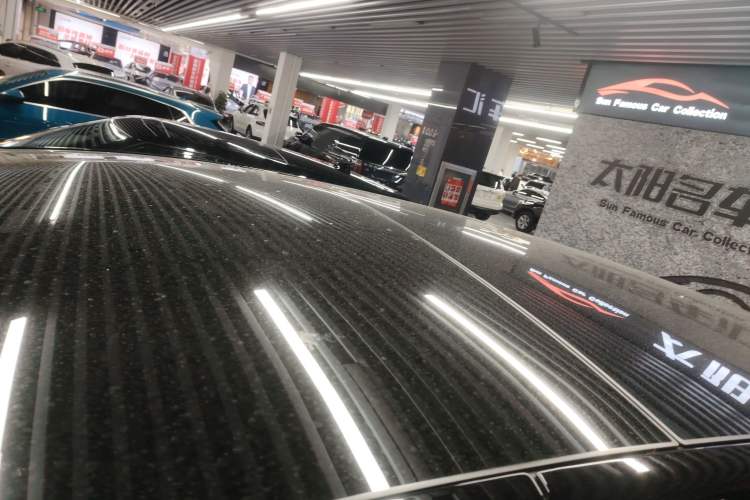 Used Li Auto MEGA 2024 Ultra Model Roof