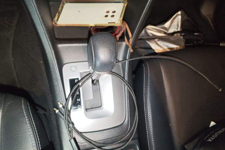 Used Subaru XV 2012 2.0i Luxury Edition Gear Lever