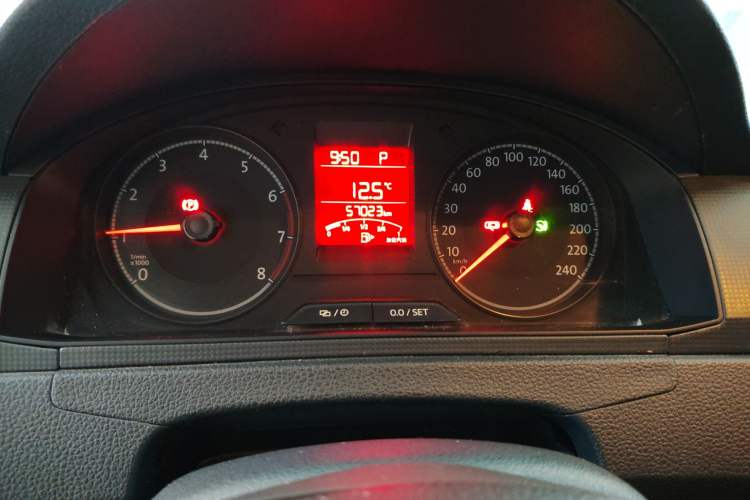 Used Volkswagen Santana 2016 1.6L Automatic Fashion Edition
