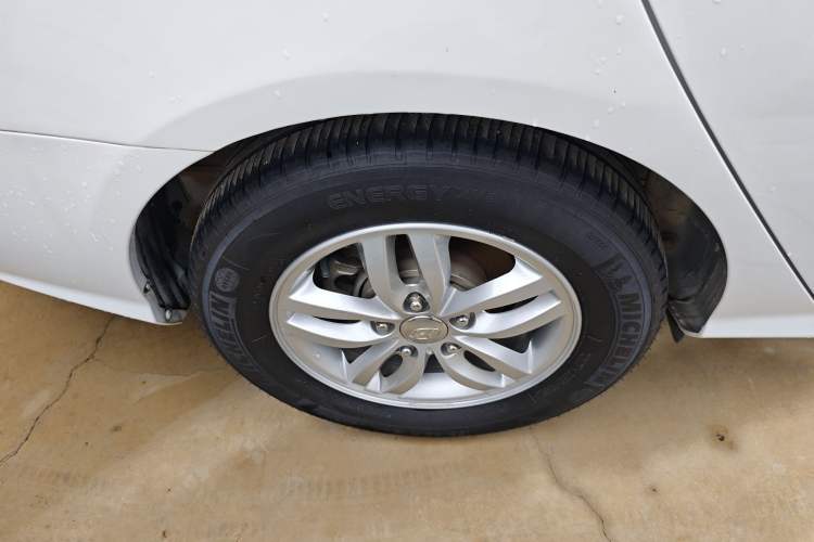 Used Hyundai Celesta 2015 1.6L Automatic Luxury Model
