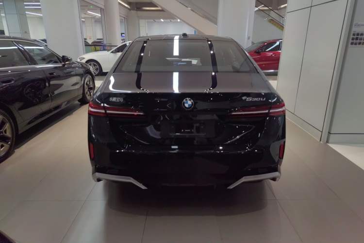 Used BMW 5 Series 2025 530Li Luxury Edition M Sport Package Rear