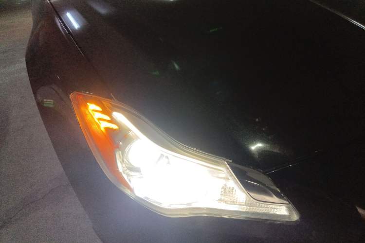 Used Maserati President 2013 3.0T Standard Model Right Front Headlight