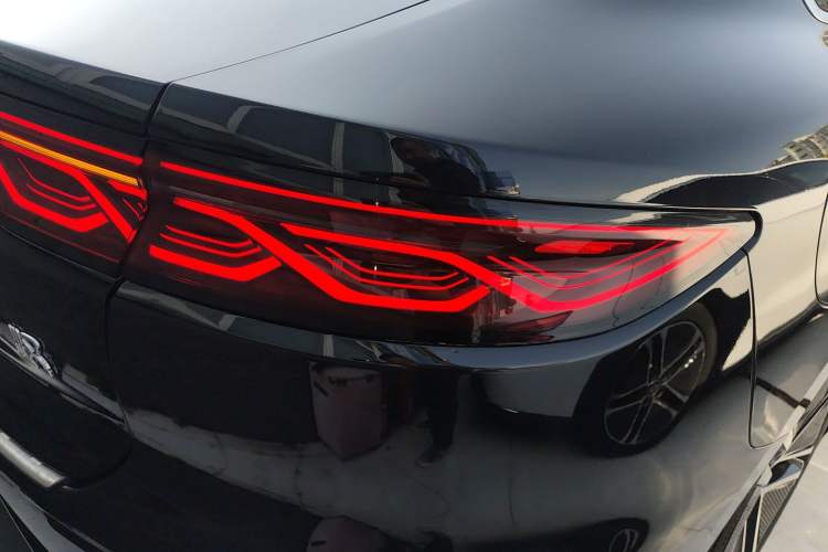 Used BYD Han 2023 EV Champion Edition 605KM Front-Drive Premium Model
