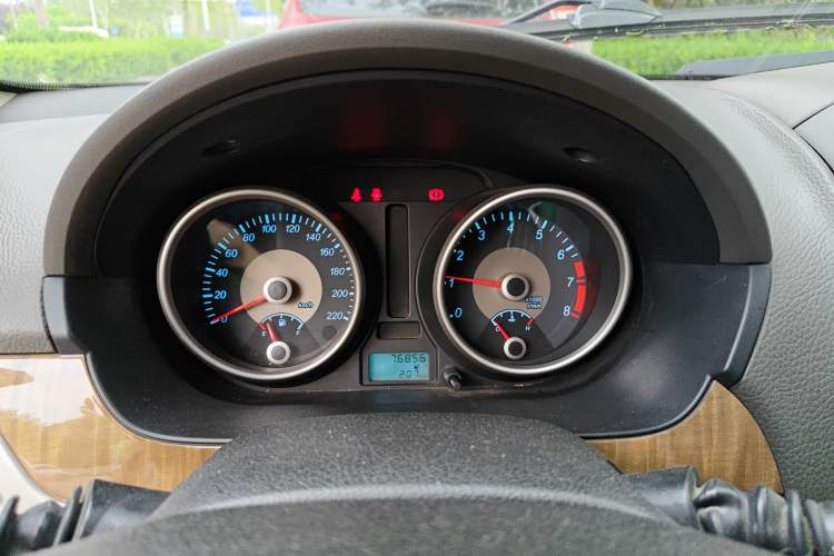 Used Buick Excelle 2015 1.5L Manual Classic Trim
