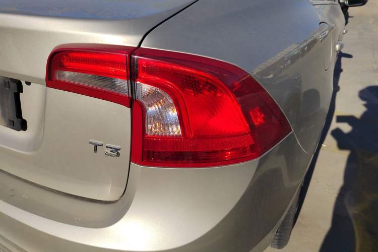 Used Volvo S60 2018 S60L T3 Smart Progress Edition
