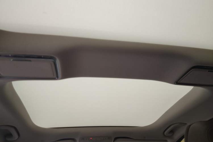 Used Mercedes-Benz E-Class 2023 Updated E 300 L Luxury Edition