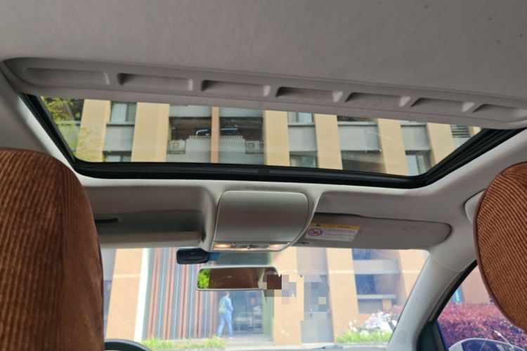 Used Volkswagen Polo 2016 1.6L Automatic Comfort Model Headliner