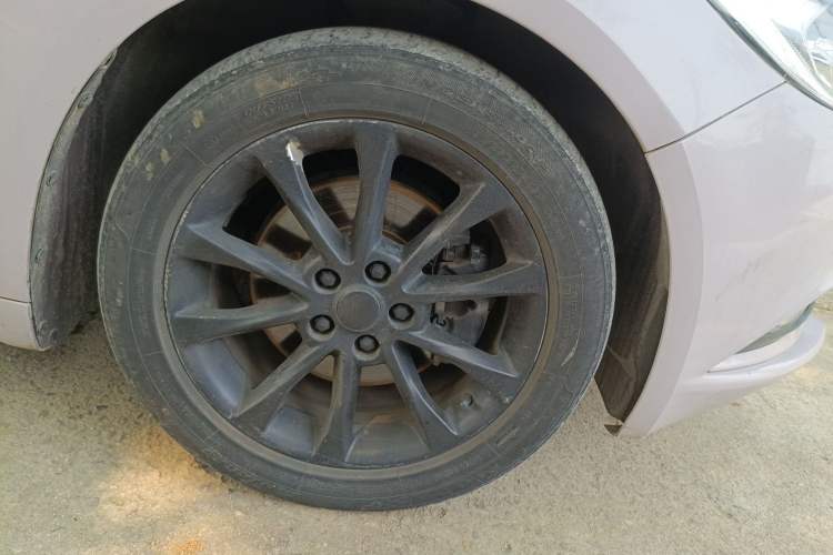 Used Ford Mondeo 2018 EcoBoost 180 Fashion Edition Right Front Wheel Hub