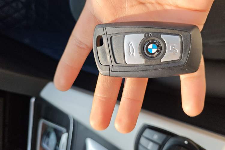 Used BMW 3 Series 2015 316Li Fashion Model