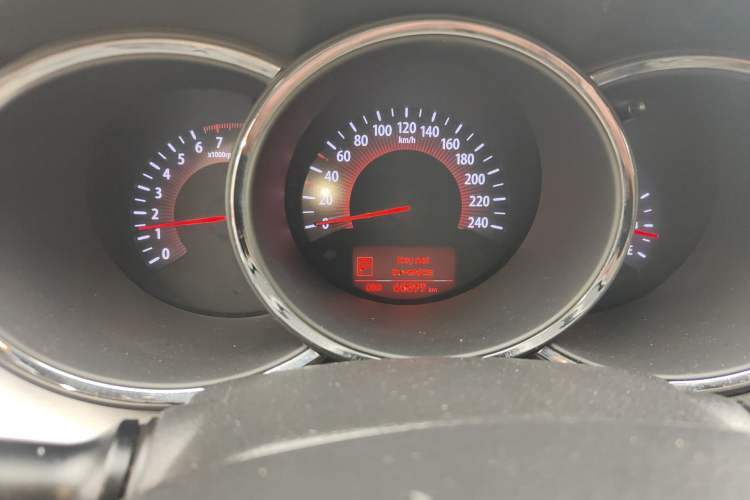 Used Kia Sorento 2012 2.4L Gasoline Luxury Edition
