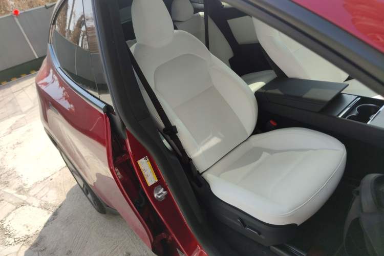 Used Tesla Model Y 2026 Facelifted Long-Range Rear-Drive Model