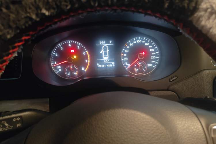 Used Volkswagen Sagitar 2014 Revised Version 1.4TSI Automatic Luxury Edition Instrument Cluster