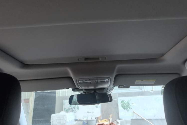 Used Changan CS75 2017 Shangkui Edition 1.5T Manual Fengxiang Model
