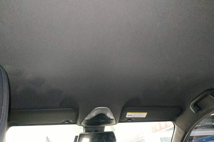 Used Toyota IZOA 2018 2.0L Yichi Edition China V Standard Headliner