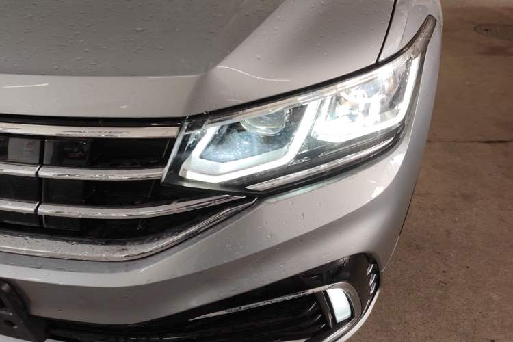 Used Volkswagen Tiguan L New Energy 2022 430 PHEV Plug-in Hybrid Flagship Edition Left Front Headlight