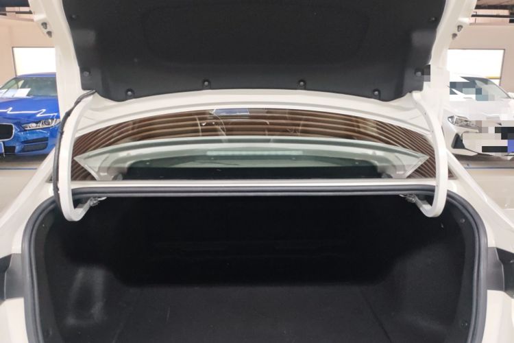 Used GAC Trumpchi EMPOW 2023 270T DCT J15 Version Trunk