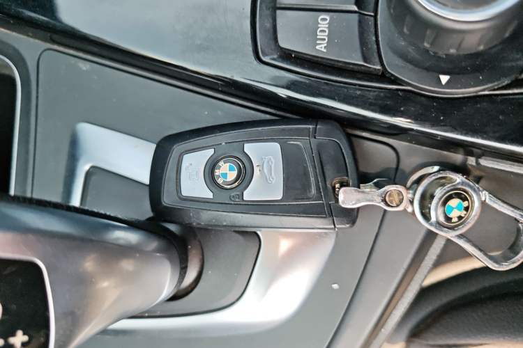 Used BMW 3 Series 2017 318i Fashion Model
