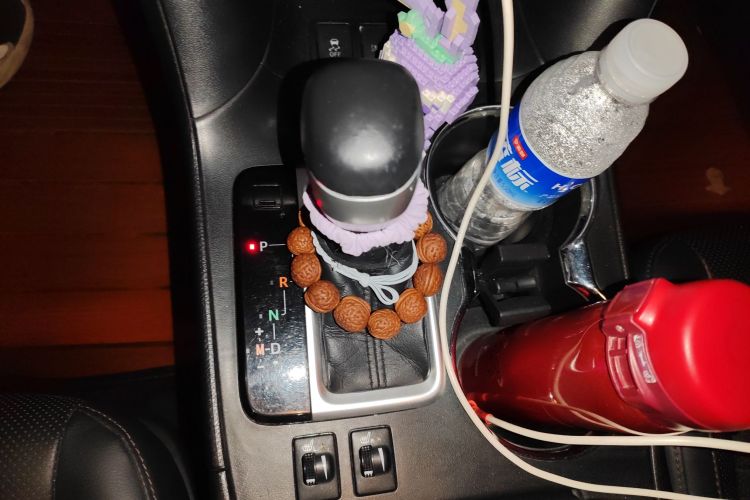 Used Toyota Highlander 2018 2.0T Four-Wheel Drive Prestige Version 7 Seats China V Emission Standard