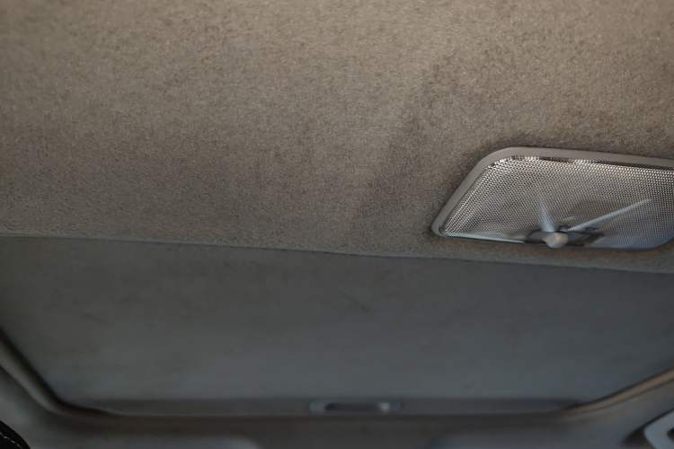 Used Toyota Levin 2017 Revised Dual-Engine 1.8H GS E-CVT Elite Sunroof Version China V Standard
