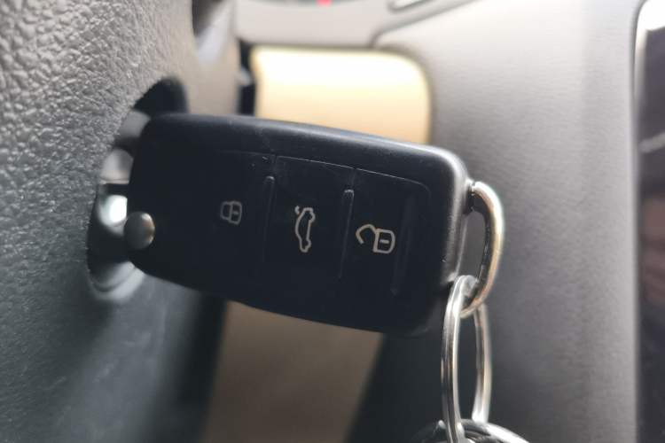 Used Volkswagen Sagitar 2014 1.4TSI Automatic Luxury Model
