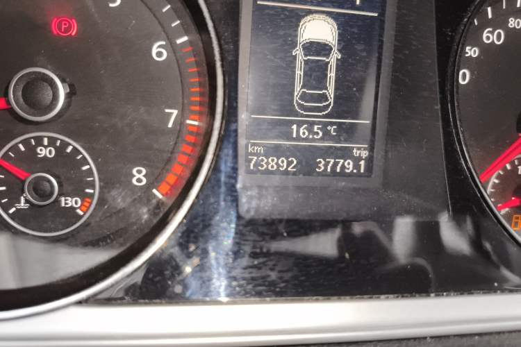 Used Volkswagen Magotan 2015 1.8TSI Advanced Model
