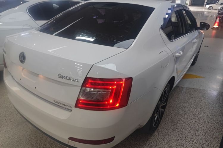 Used Skoda Octavia 2016 TSI280 DSG Smart Drive Edition Rear Right 45 Deg