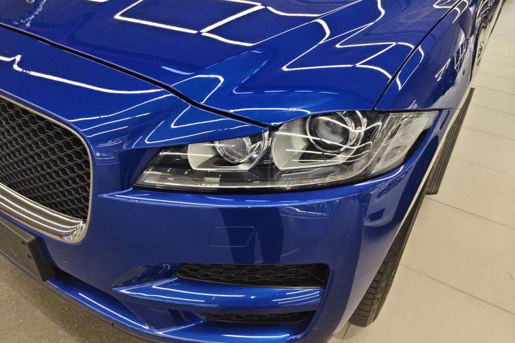 Used Jaguar F-PACE 2020 2.0T Urban Deluxe Edition
