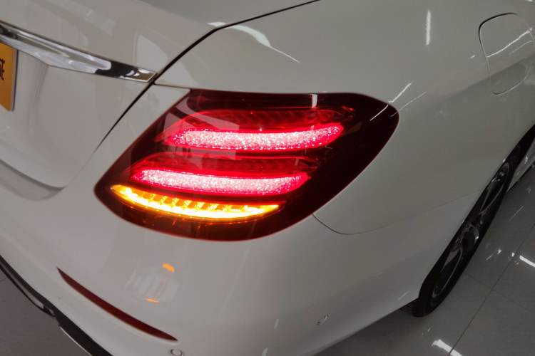 Used Mercedes-Benz E-Class 2019 E 300 L Sporty and Stylish Model
