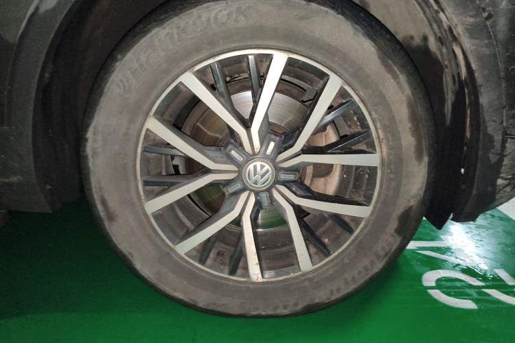 Used Volkswagen Tiguan L 2017 330TSI Automatic Two-Wheel Drive Luxury Edition
