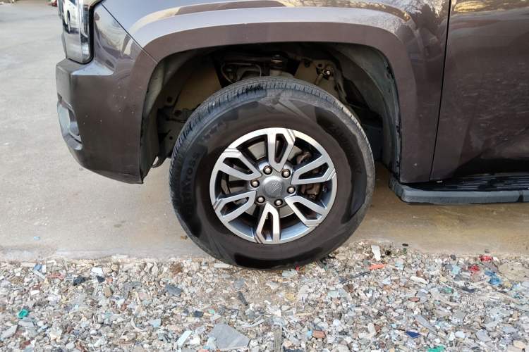 Used JMC DaDao 2023 All-Purpose 2.3T Diesel Manual Two-Wheel Drive Long-Wheelbase Comfort Edition