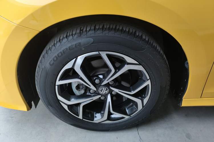 Used MG 5 2021 180 DVVT CVT Youth Luxury Edition