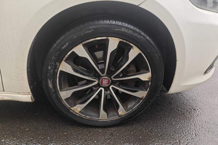 Used Fiat Viaggio 2015 1.4T Automatic Enjoyment Edition
