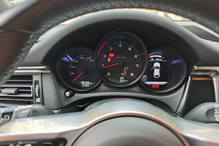 Used Porsche Macan 2020 Macan 2.0T Instrument Cluster