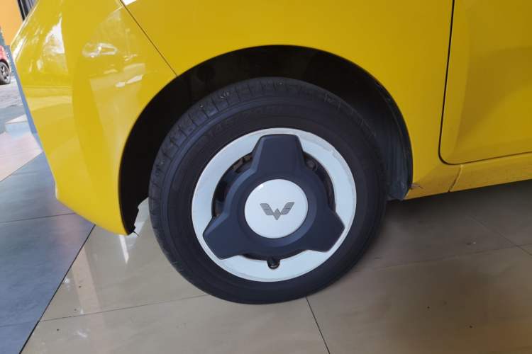 Used Wuling Hongguang MINIEV 2021 Macaron Fashion Model Lithium Iron Phosphate