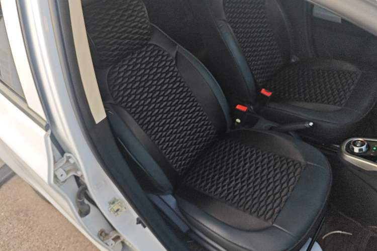 Used Oshan Benni E-Star 2021 National Edition Xin Yue Version (Fast-Charging Edition) Lithium Iron Phosphate (31.18 kWh)
