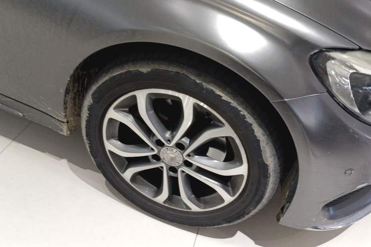 Used Mercedes-Benz C-Class 2015 C 200 L Sport Edition
