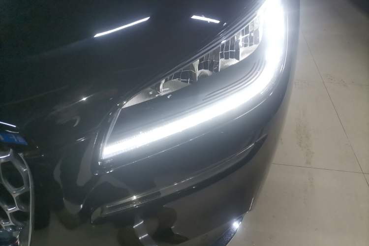 Used Lincoln Corsair 2022 2.0T Two-Wheel Drive Deluxe Edition
