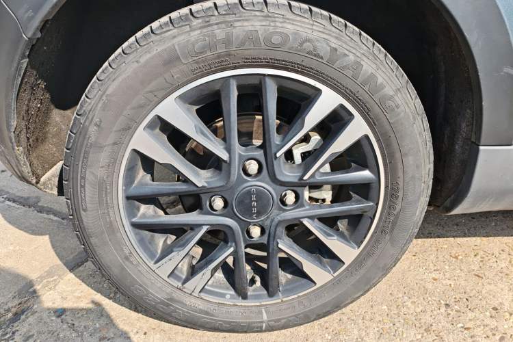 Used Chery Little Ant 2022 Revised Version Sweet Pink Edition Half-Sugar Version Lithium Iron Phosphate 30.7 kWh 30 kW 301 km
