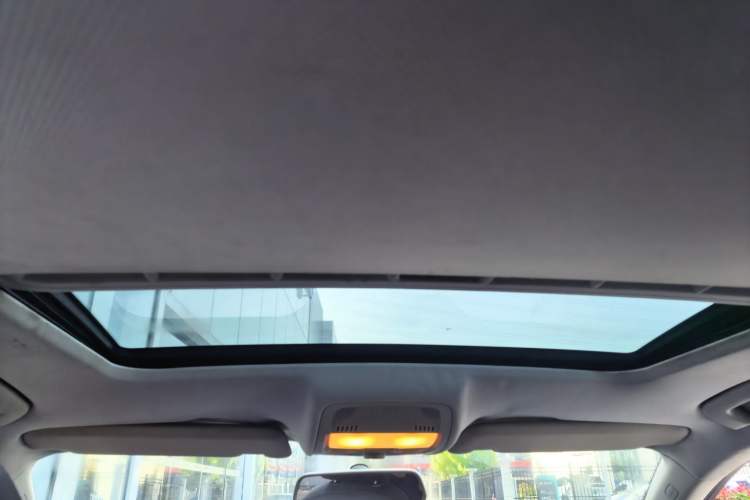 Used Audi A4L 2012 2.0 TFSI automatic Comfort trim level