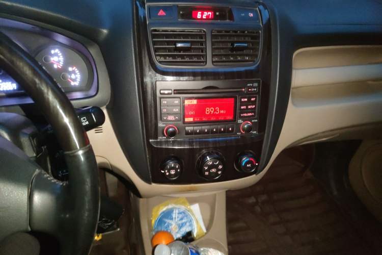 Used Kia Sportage 2013 2.0L Manual Two-Wheel Drive GL Trim
