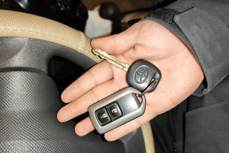 Used Toyota Yaris 2011 1.6E Automatic Charm Edition Vehicle Key