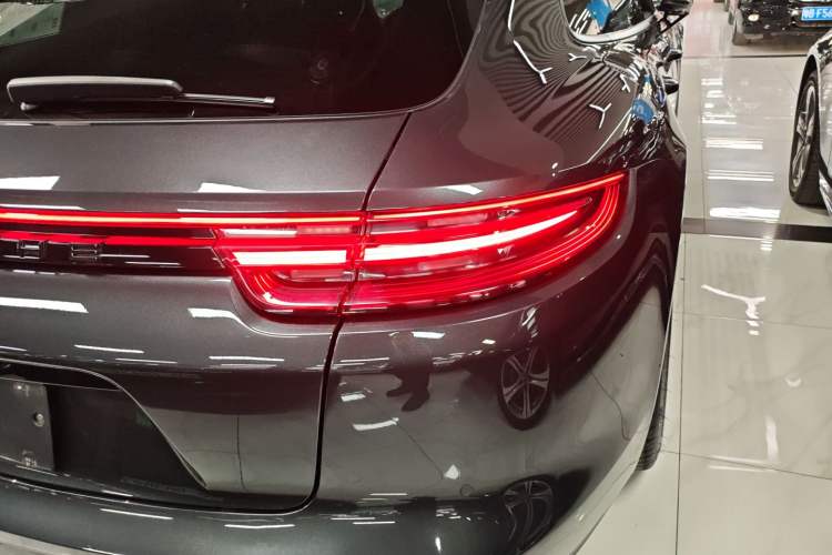 Used Porsche Panamera 2019 Panamera 4 Sport Turismo 2.9T
