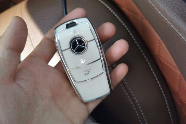 Used Mercedes-Benz E-Class 2018 E 300 L Luxury Model Vehicle Key
